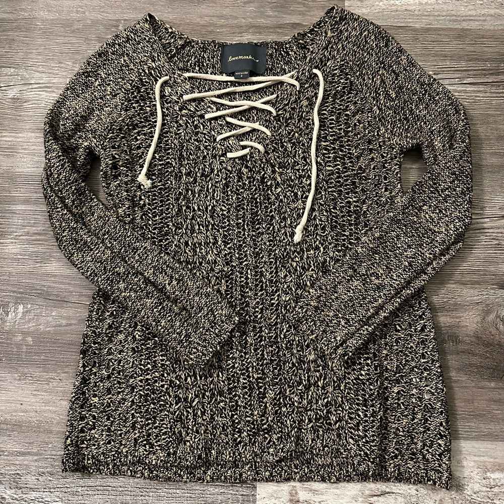 Love Marks lace-up long sleeve knit NWOT